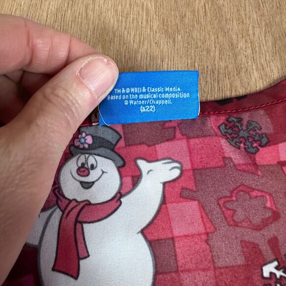 Frosty the Snowman Holiday Scrub Top Red Snowman Print V-Neck Small - Picture 4 of 4